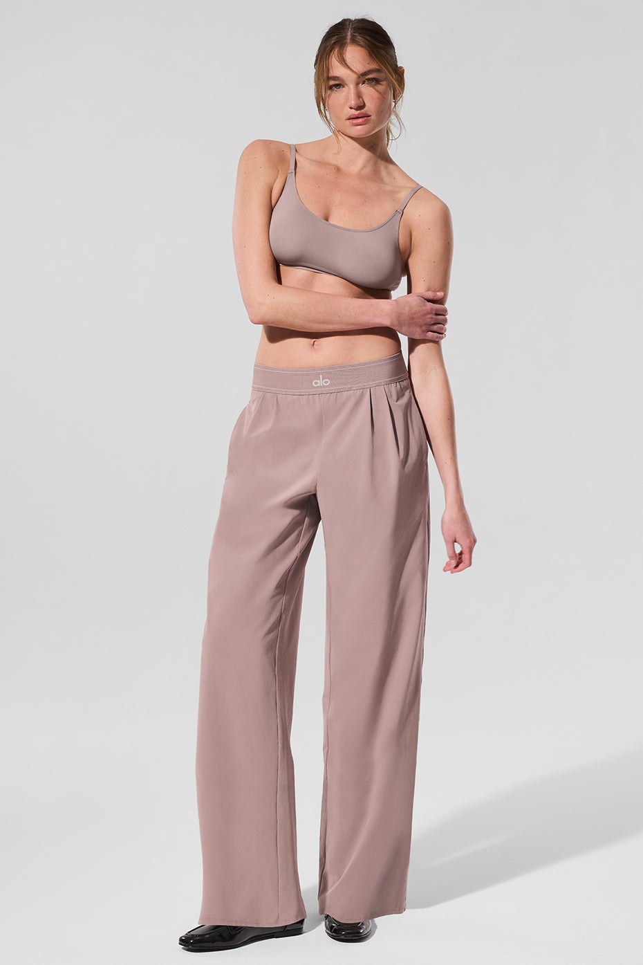 ルームウェア・パジャマ [Alo Yoga] Linen Getaway Cargo Wide Leg Pant Linen Getaway Cargo Wide Leg Pant - Navy | Alo Yoga