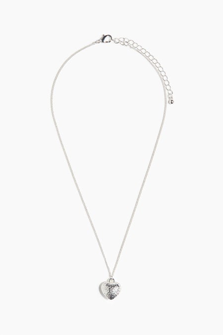 Heart-pendant necklace