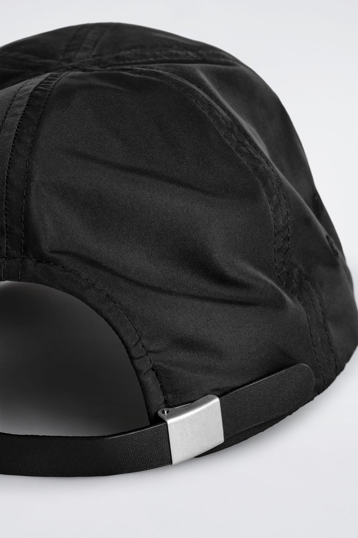 NYLON BASEBALL CAP — Black dark