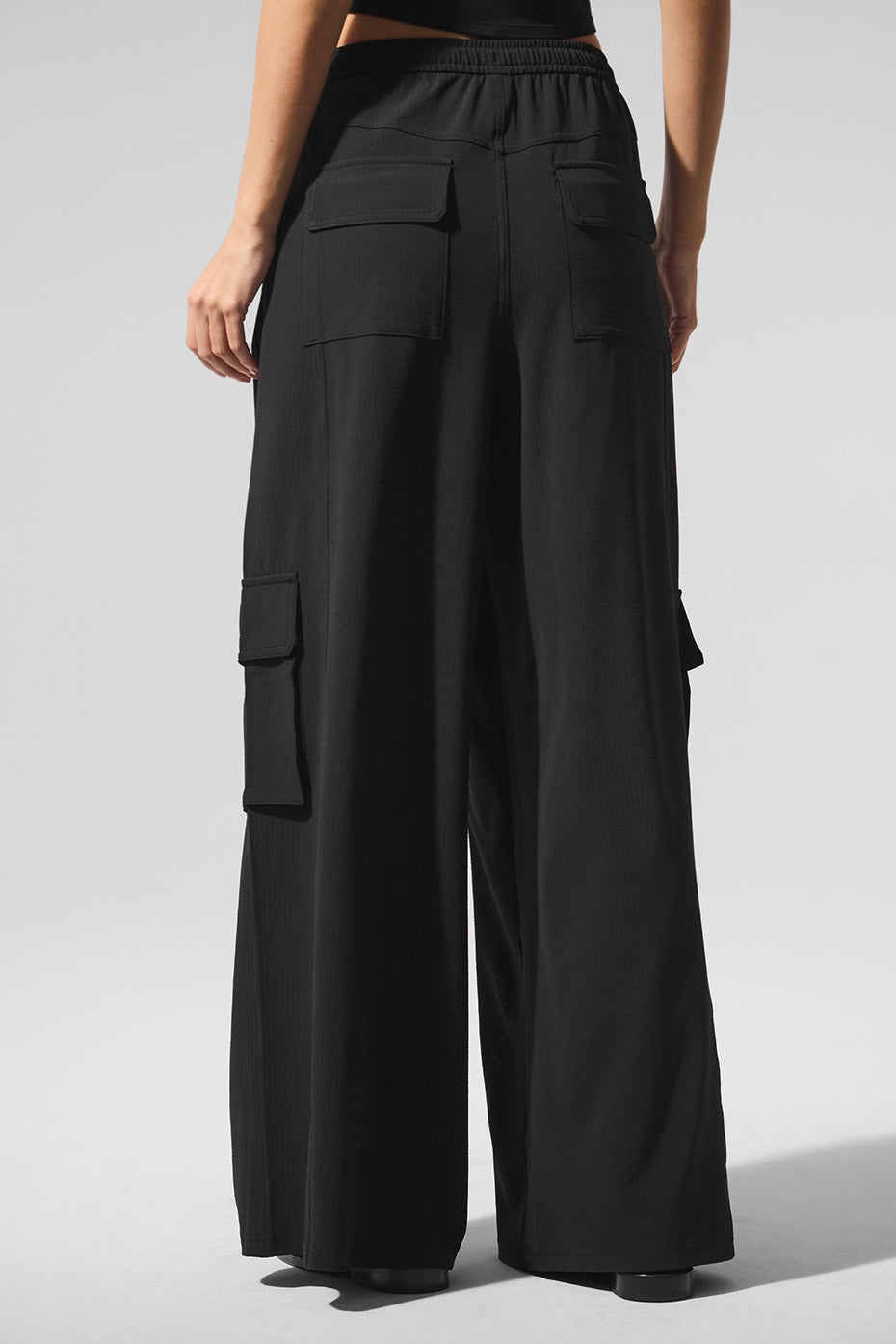 Dreamscape Cargo Wide Leg Pant | Alo Yoga UAE
