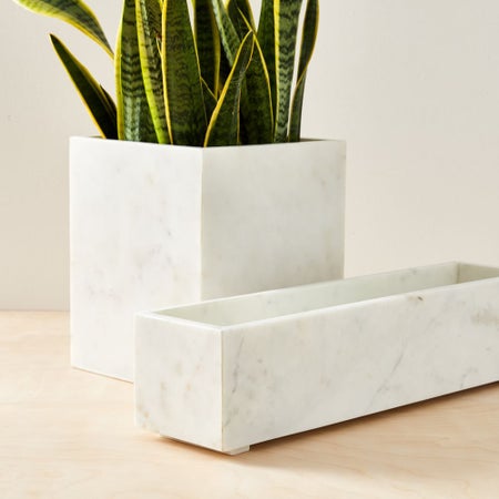 Amalia Marble Tablescape