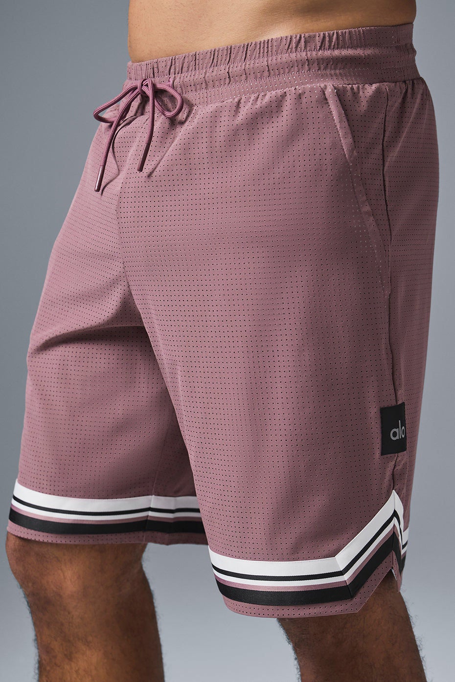 alo yoga ショートパンツ 9\" Traction Arena Short 9