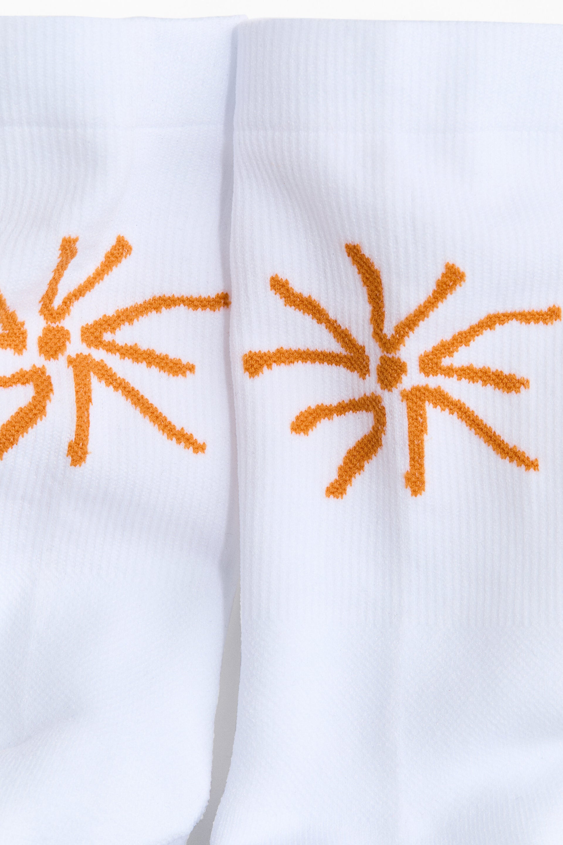 Sport socks with DryMove™