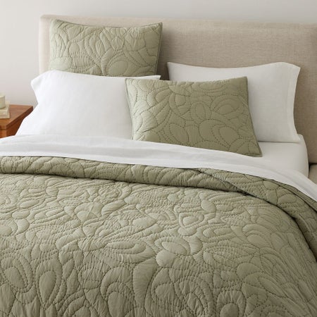 Airy Cotton Voile Bloom Quilt & Shams