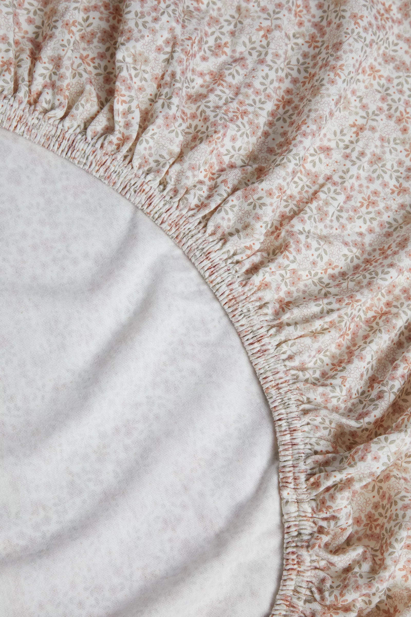 2 Pack Mothercare Fitted Sheets (Cot)