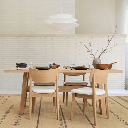 Putnam Dining Table
