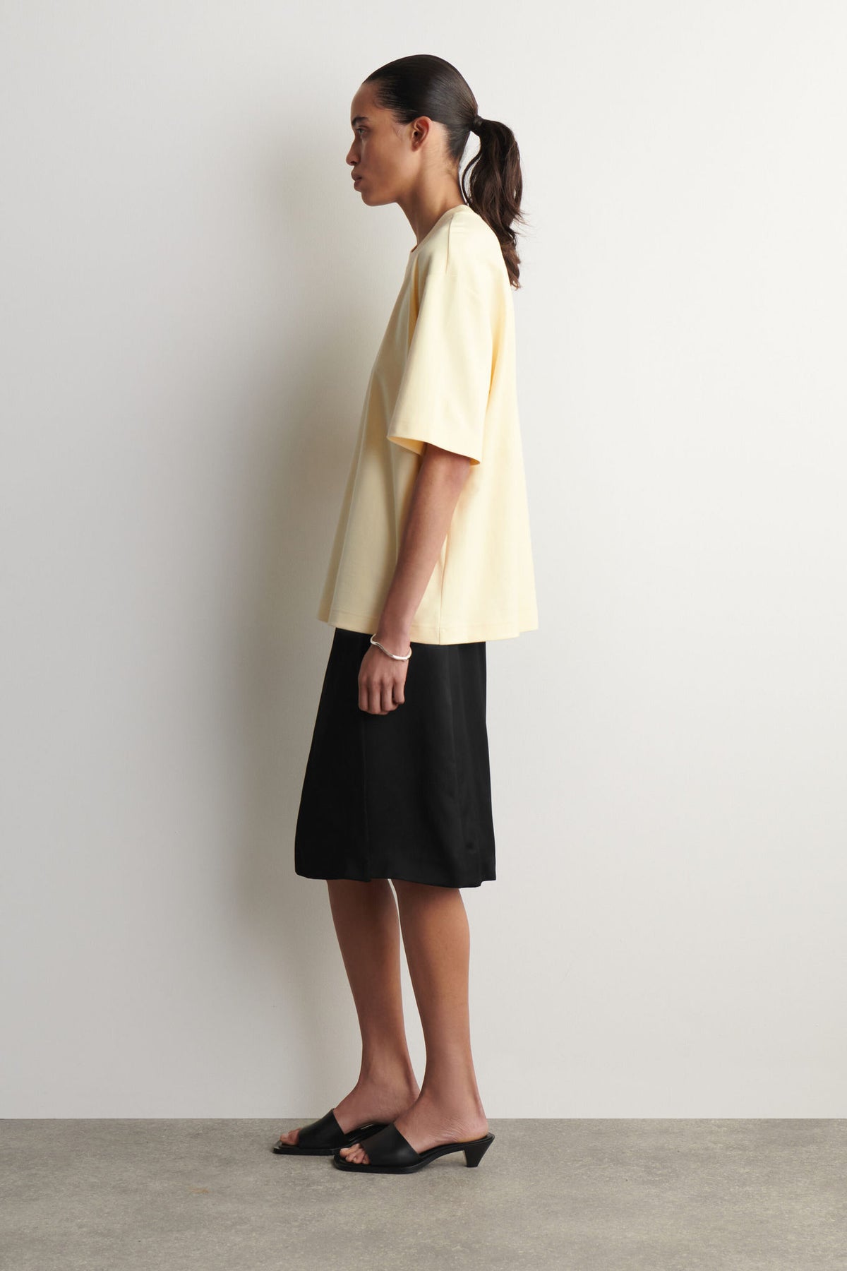OVERSIZED T-SHIRT — Yellow dusty light