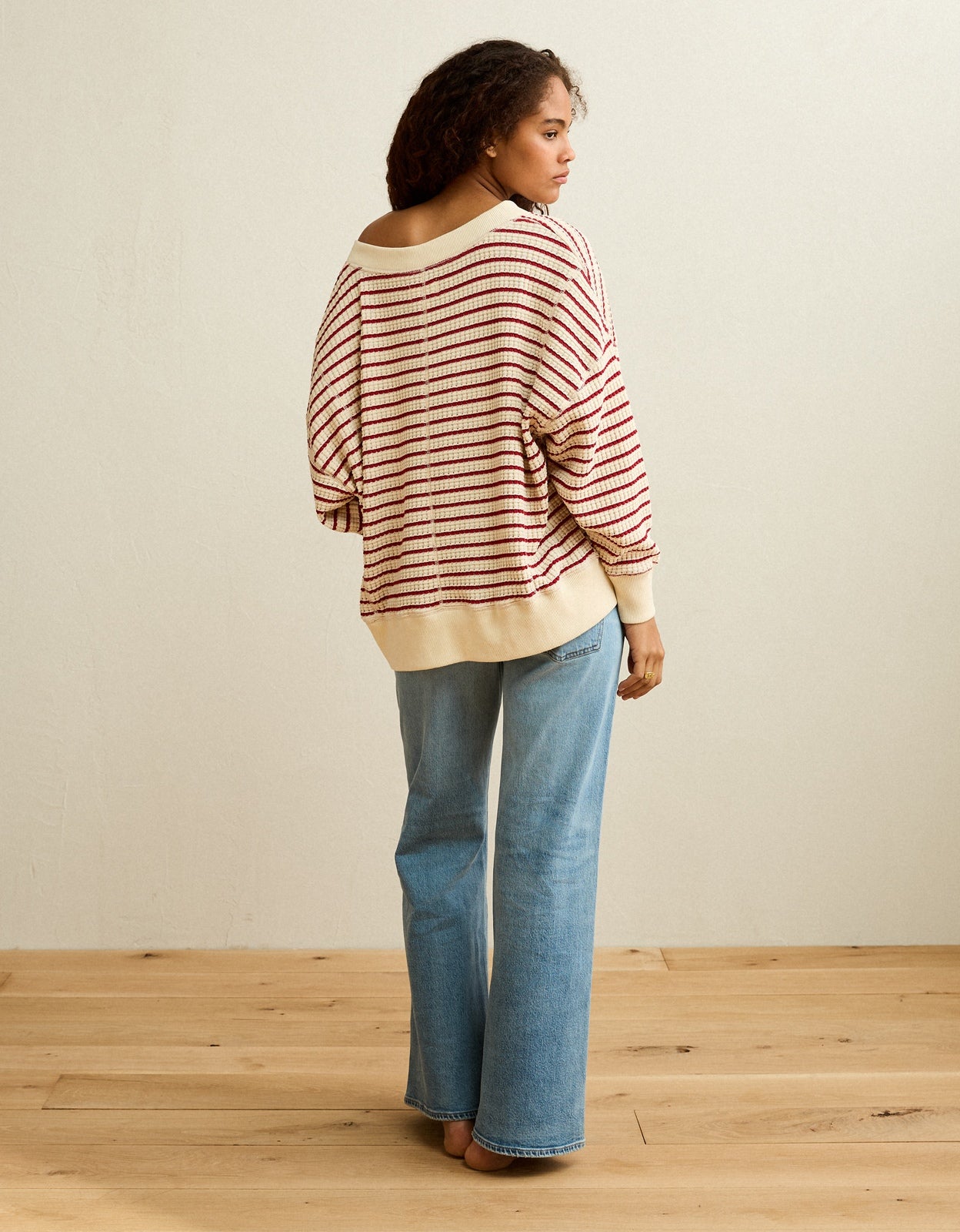 AE Big Hug V-Neck Waffle Sweatshirt