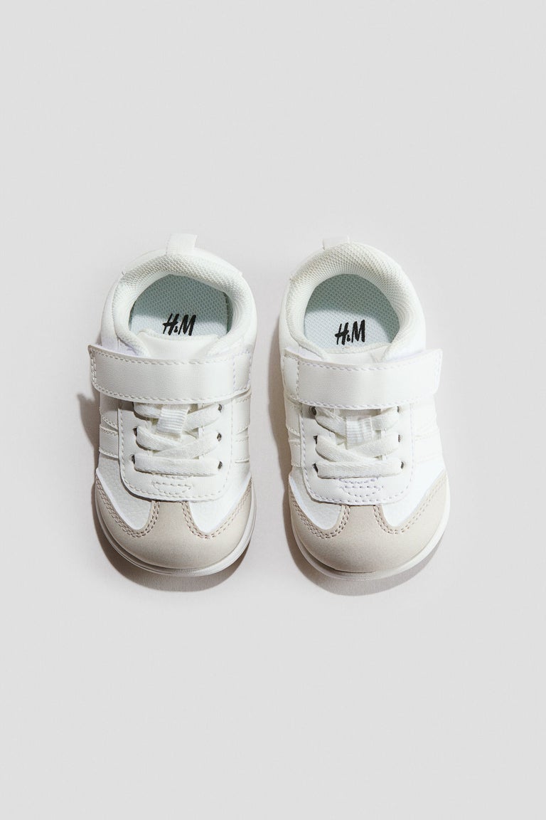 Trainers Image 1 of 3