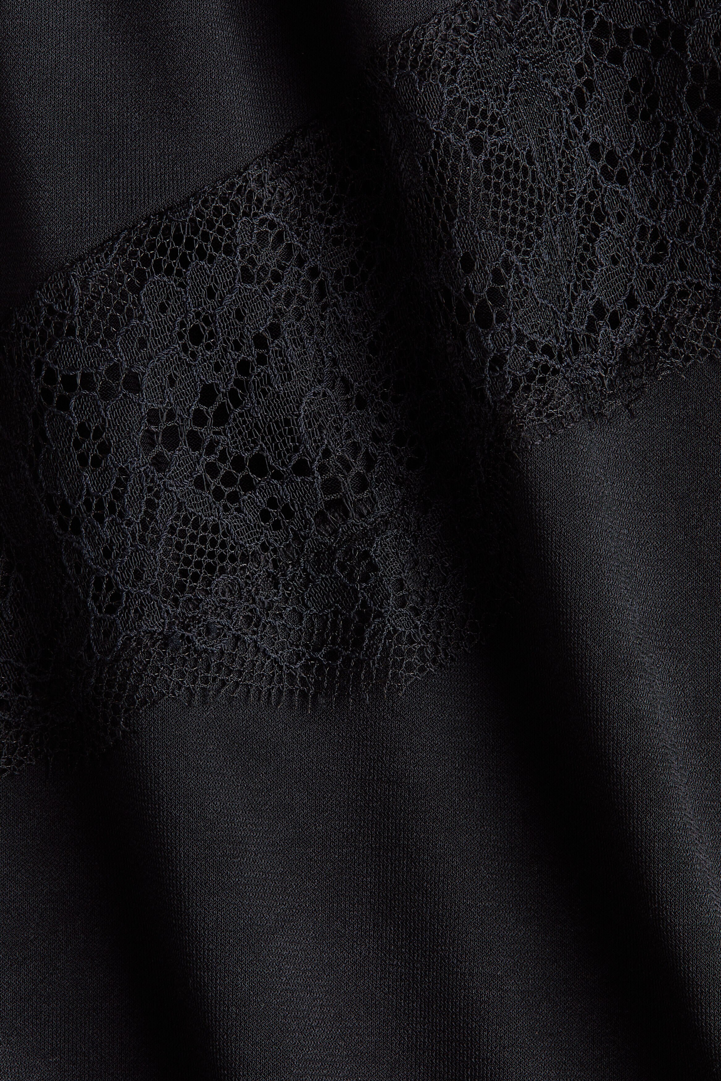 MAMA Lace-trimmed dress