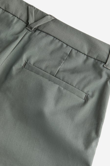 Water-repellent outdoor trousers
