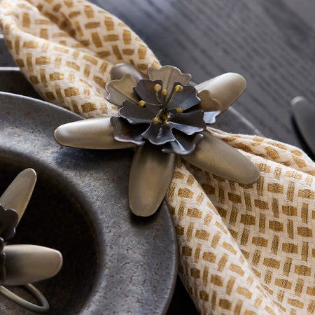 Metal Floral Napkin Ring Sets
