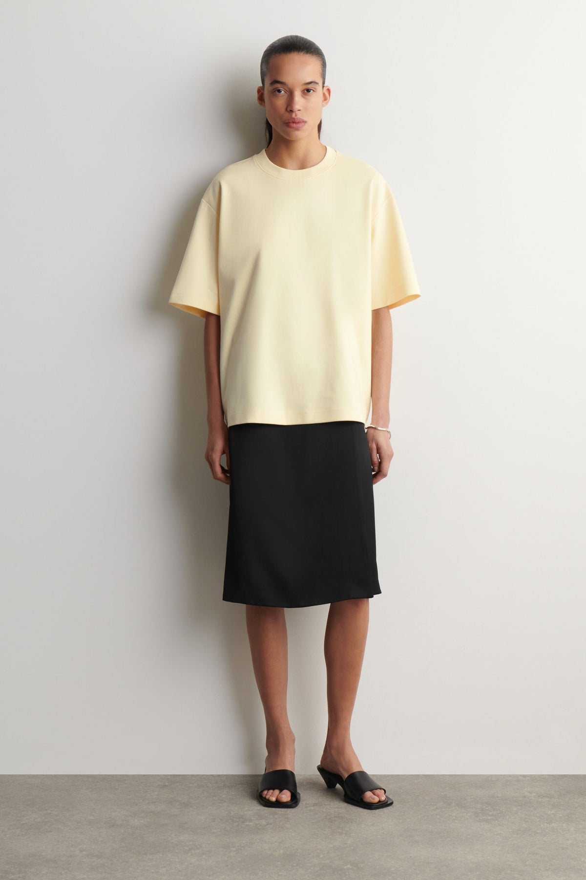 OVERSIZED T-SHIRT — Yellow dusty light