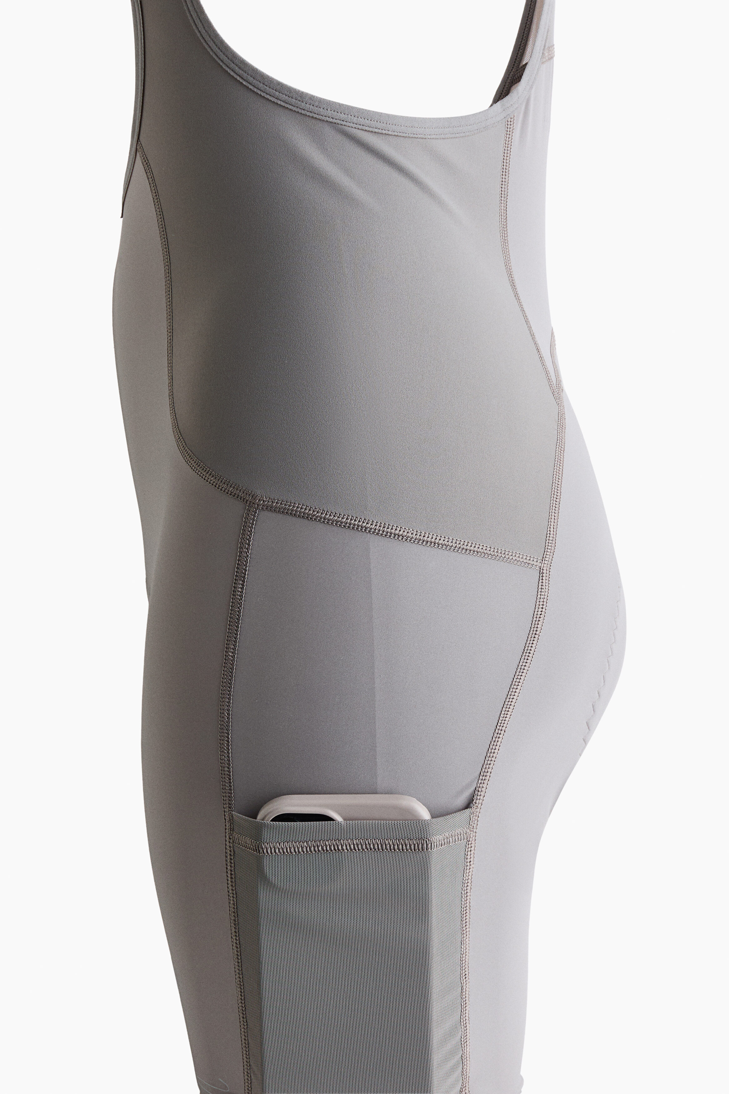 Mid-length cycling bib shorts with DryMove™